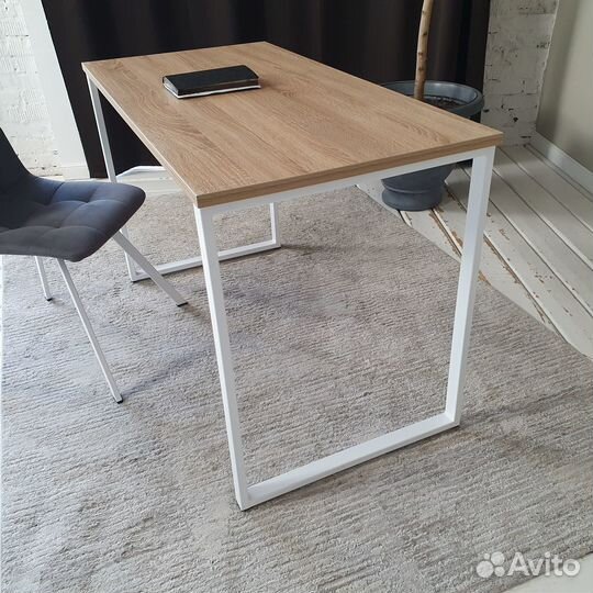 Компьютерный стол Лофт Дуб 120*60 см. Белые ножки