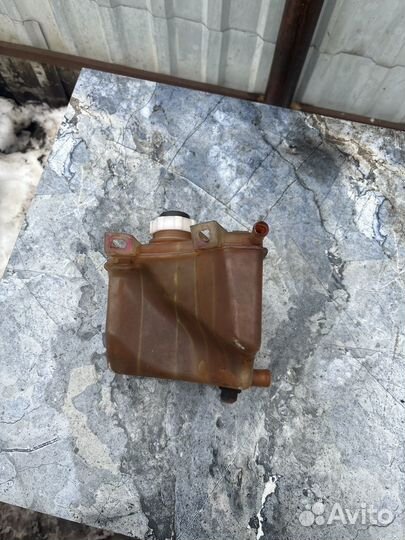 Расширительный бачек рено лагуна 1