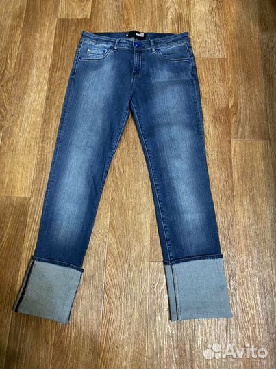Джинсы