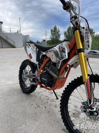 RegulMoto Athlete 250 172FMM