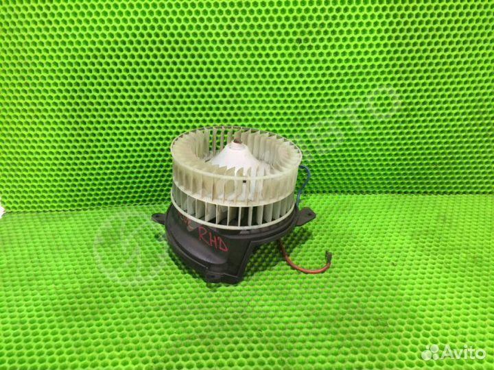 Моторчик отопителя Mercedes-Benz C W202