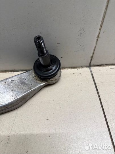 Рычаг передний левый Volkswagen Passat B5 седан