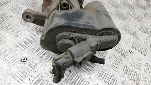 Суппорт тормозной задний левый volkswagen passat B