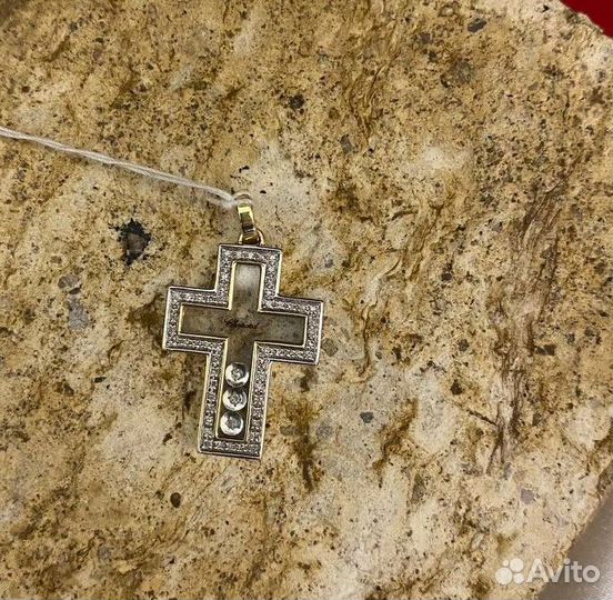 Золотой крестик с бриллиантами