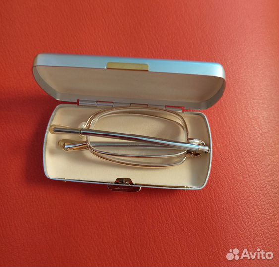 Готовые очки Dacchi +4.00