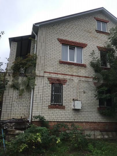Дом 174 м² на участке 7,3 сот.