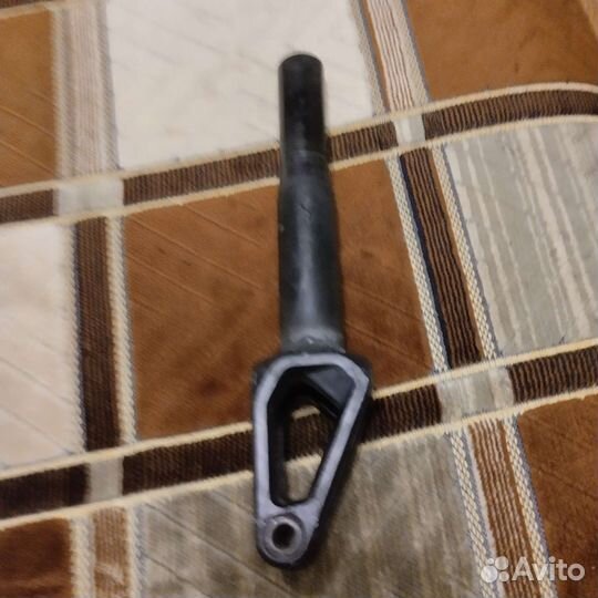 Вилка для трюкового самоката