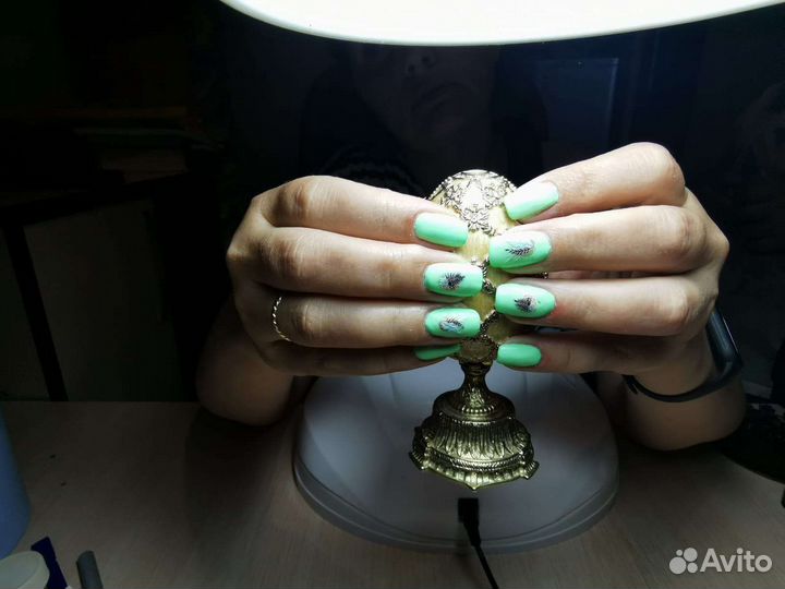 Наращивание ногтей на дому и маникюр