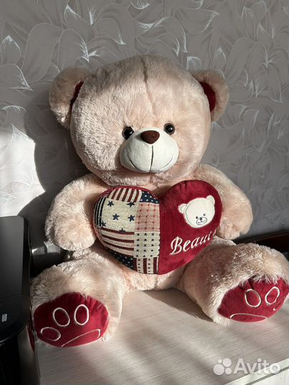 Плюшевый медведь