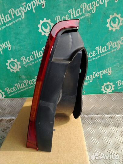 Фонарь задний левый Renault Logan 1