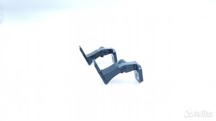 Б/У Петля двери Состояние отличное, оригинал