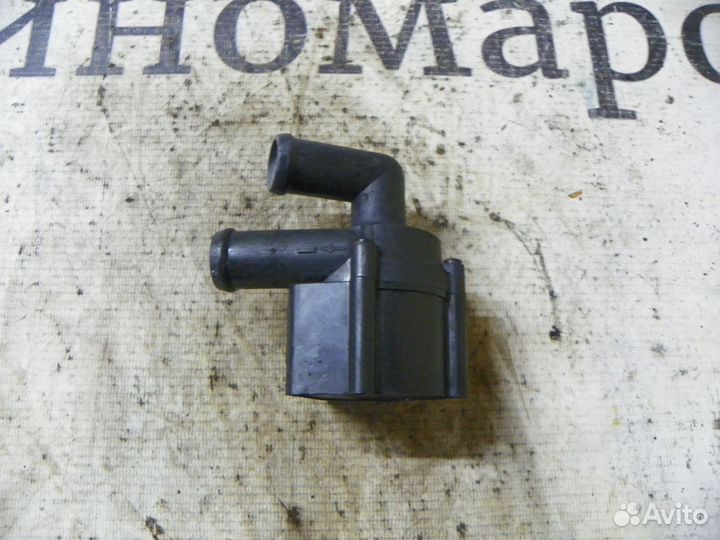 Насос (помпа) электрический Skoda Octavia II реста