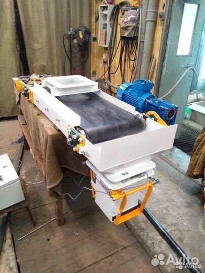 Дозатор весовой фасовщик в мешки щебня песка торфа