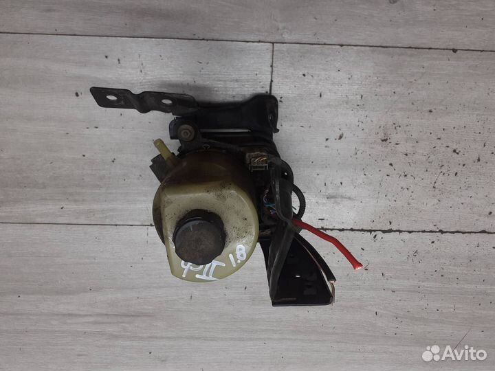 Насос гидроусилителя Ford Focus 2 / C-Max / Kuga