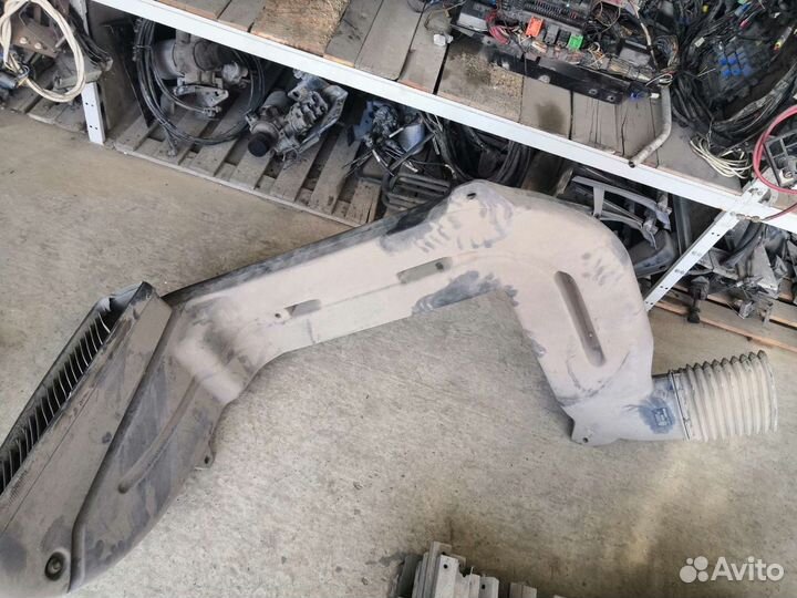 Воздухозаборник наружный даф DAF CF 1371773 воздух
