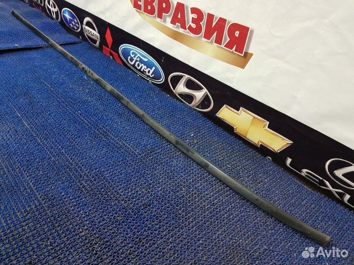 Молдинг крыши левый Mazda Premacy cpew FS 2002