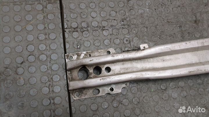 Усилитель бампера передний Volvo S80