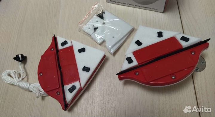 Магнитная щетка для двухстороннего мытья стекол