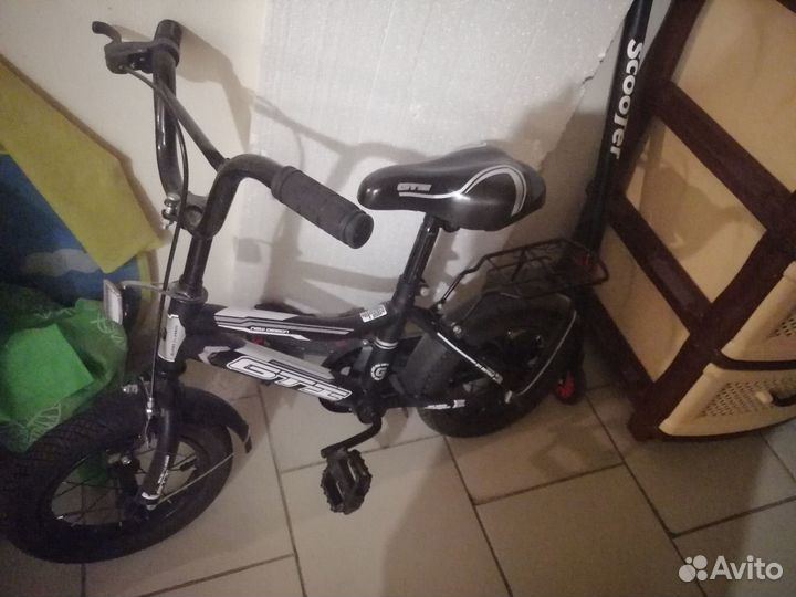 Велосипед бу двухколесный, с доп. колесами