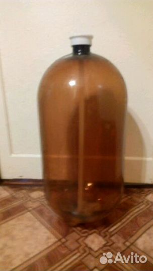 Пластиковые 30 л. бутыль