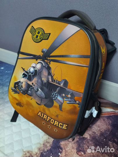 Рюкзак школьный