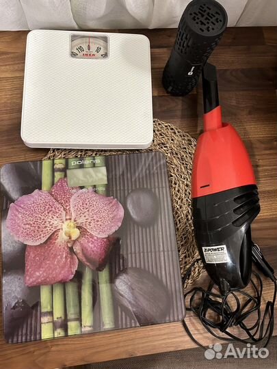 Весы напольные, колонка USB, пылесос автомобильный