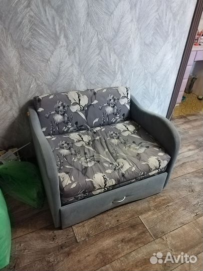 Мини диван раскладной бу