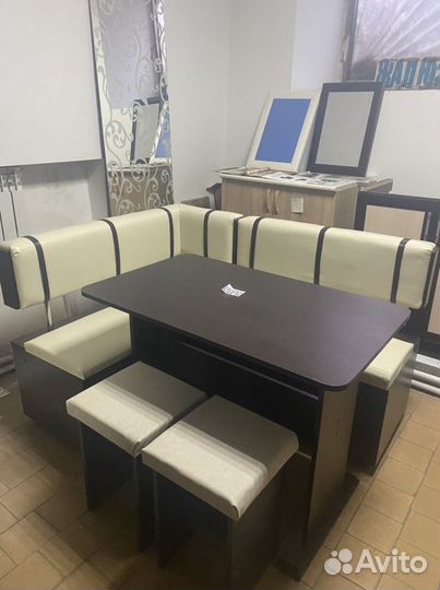 Кухонный уголок