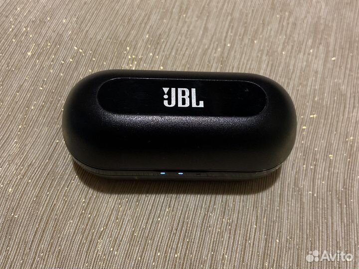 Наушник jbl левый с футляром