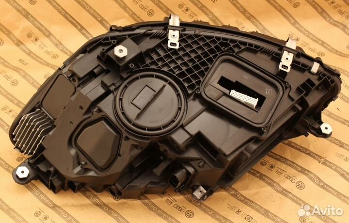 Фара Mercedes S-klasa W222 FL рест 17+ multibeam