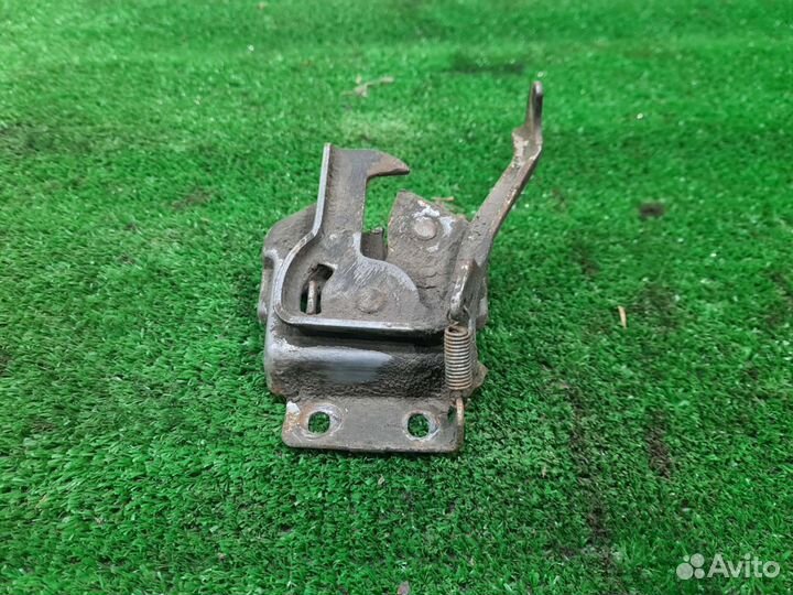 Замок капота Suzuki Baleno 1