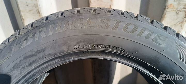 Bridgestone Blizzak Spike-02 SUV 235/55 R17 103T