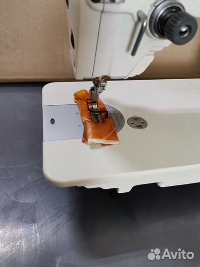 Прямострочная машина zoje A6000-D-G/02 с Обрезкой