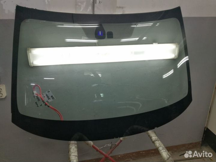 Лобовое стекло для Mitsubish L200 pajero sport 16