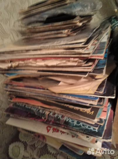 Продаю много разных жанров грампластинки