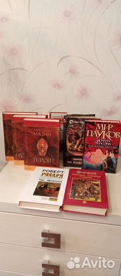 Продам книги