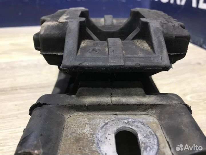 Опора кпп Ford Fusion CBK 1.4 fxja 2009