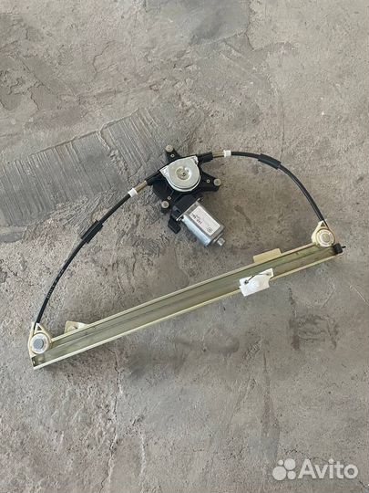 Стеклоподъёмник электрический задний на Samand (R)