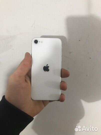 iPhone SE (2020), 128 ГБ