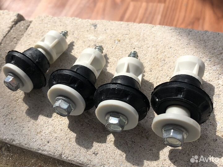 Транспортировочные болты от стиральной машины