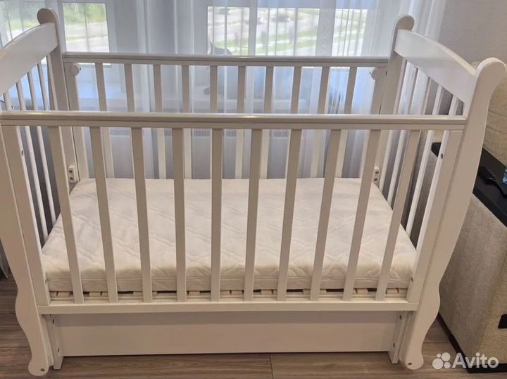 Детская кроватка с маятником Можга Красная звезда