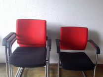 Кресло стул офисное на полозьях