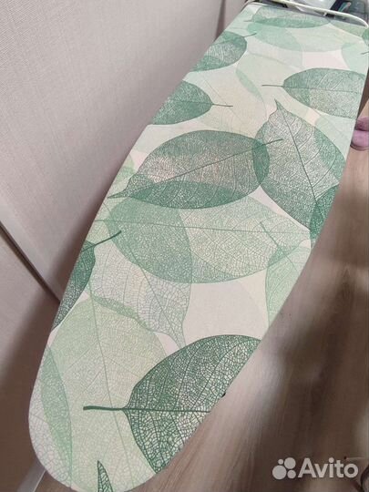 Гладильная доска с розеткой