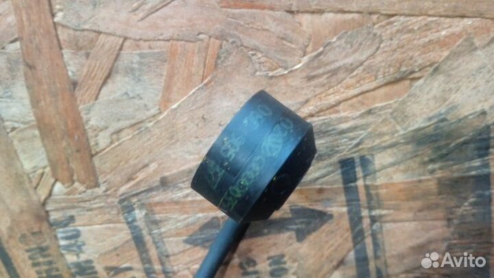 Датчик детонации Audi A4 B7 2.0 2007