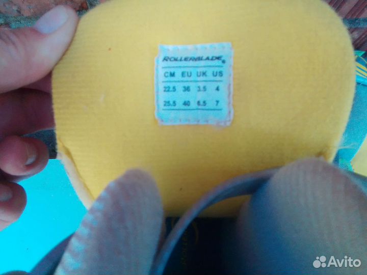 Роликовые коньки Rollerblade + комплект защиты