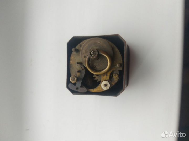 Стариные часы