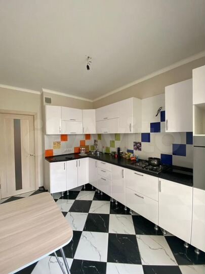 2-к. квартира, 60 м², 5/9 эт.
