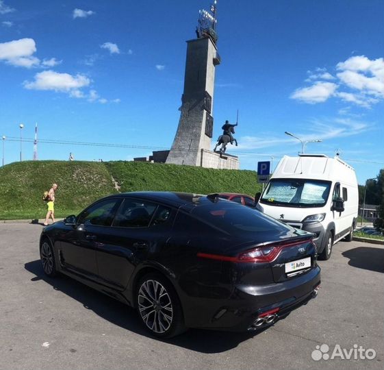 Kia Stinger 2.0 AT, 2019, 52 000 км