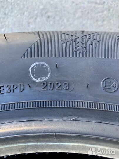 Grenlander IceHawke II 215/65 R16 98T