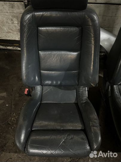 Сиденья Recaro Audi A8 D2